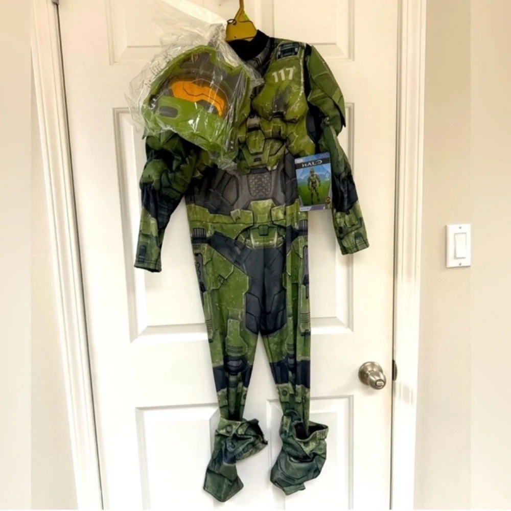 New! Disguise Master Chief or Spartain Halo Costume w/ helmet Kids Boys size 4-6